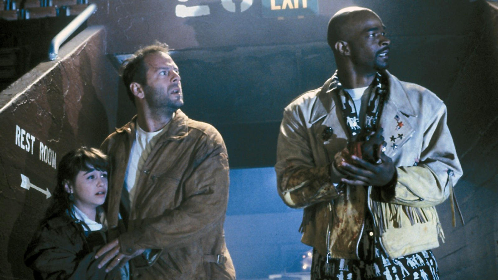 Bruce Willis och Damon Wayans sr. som den uppkäftiga duon Joe och Jimmy i Den siste scouten. Foto: Warner Bros.