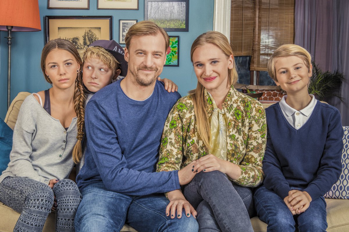 Bonusfamiljen-skaparen g&ouml;r ny svensk Netflix-serie: &rdquo;En varm dramakomedi&rdquo;