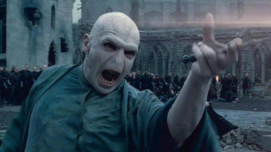 Kommer Voldemort tillbaka? Ralph Fiennes tackar ja