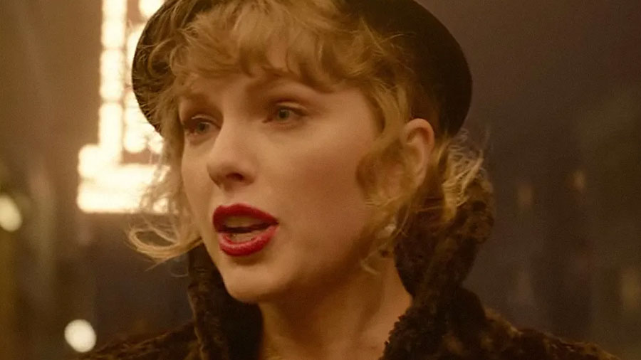 Taylor Swift ska regissera sin första långfilm