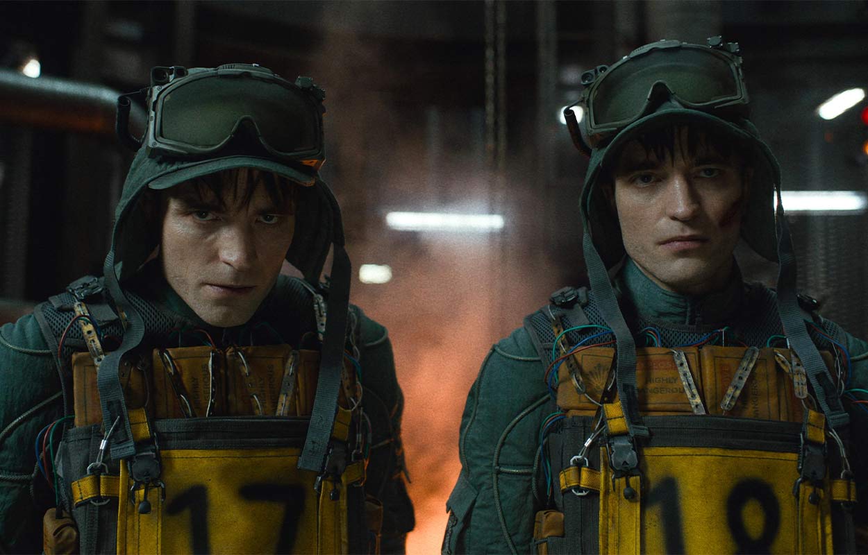 Robert Pattinson g&aring;nger tv&aring; i &rdquo;Mickey 17&rdquo;.