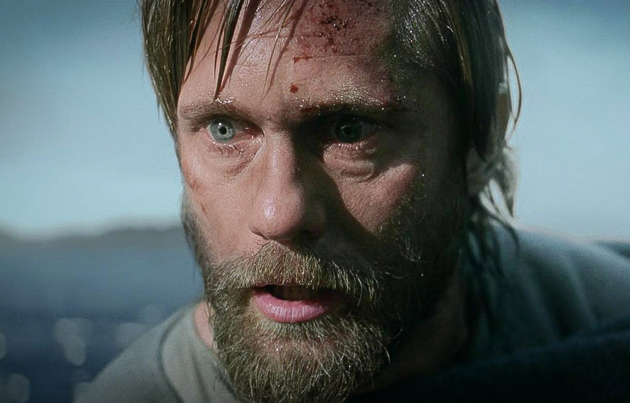 Hyllade storfilmen med Alexander Skarsgårds nu på SVT Play: ”Får inte missas”