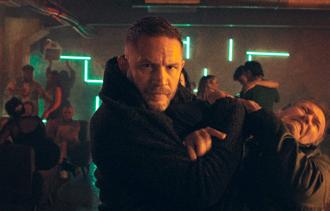 Många är besvikna på Netflix efterlängtade thriller: ”Dum” och ”utmattande”