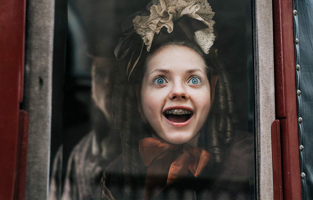 ”Sylvass satir” och ”ohämmat obehag” ger ”The Ugly Stepsister” högsta betyg