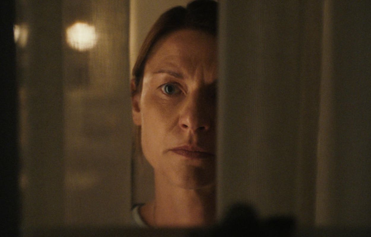 Claire Danes i "The Beast in Me" på Netflix.