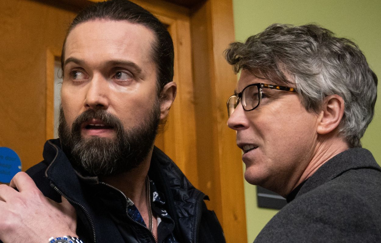 Emmett J. Scanlan och Aidan Gillen i &rdquo;Kin - familjen framf&ouml;r allt&rdquo; s&auml;song 2. Foto: AMC.