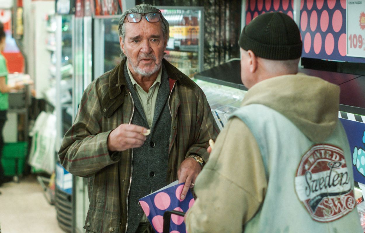 Robert Gustafssons ord till Ulf om Grannfejden: &rdquo;Blir det skit &auml;r det ditt fel&rdquo;