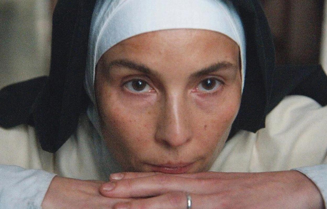 Noomi Rapace som Moder Teresa