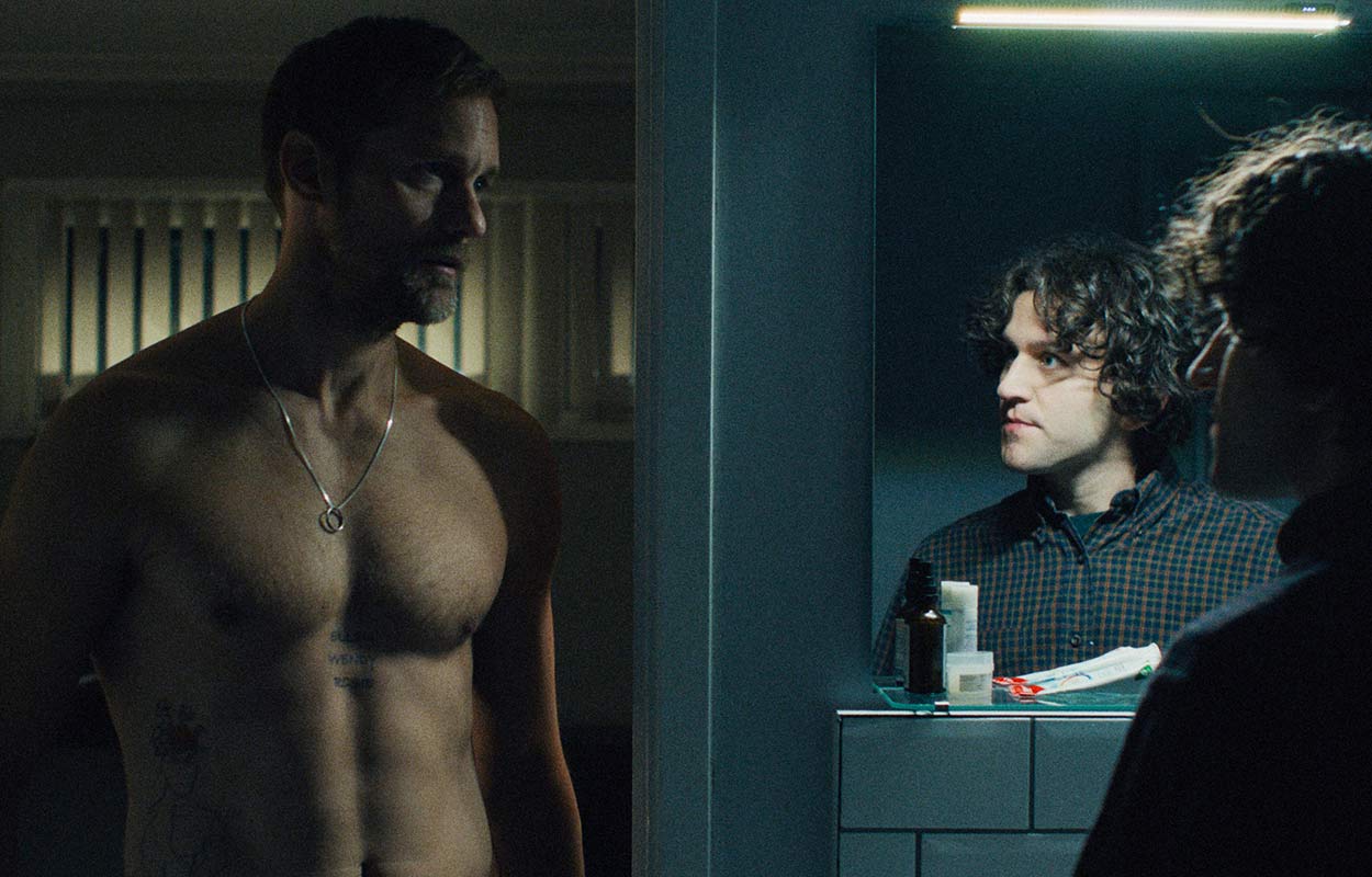 Alexander Skarsg&aring;rd och Harry Melling i &rdquo;Pillion&rdquo;.