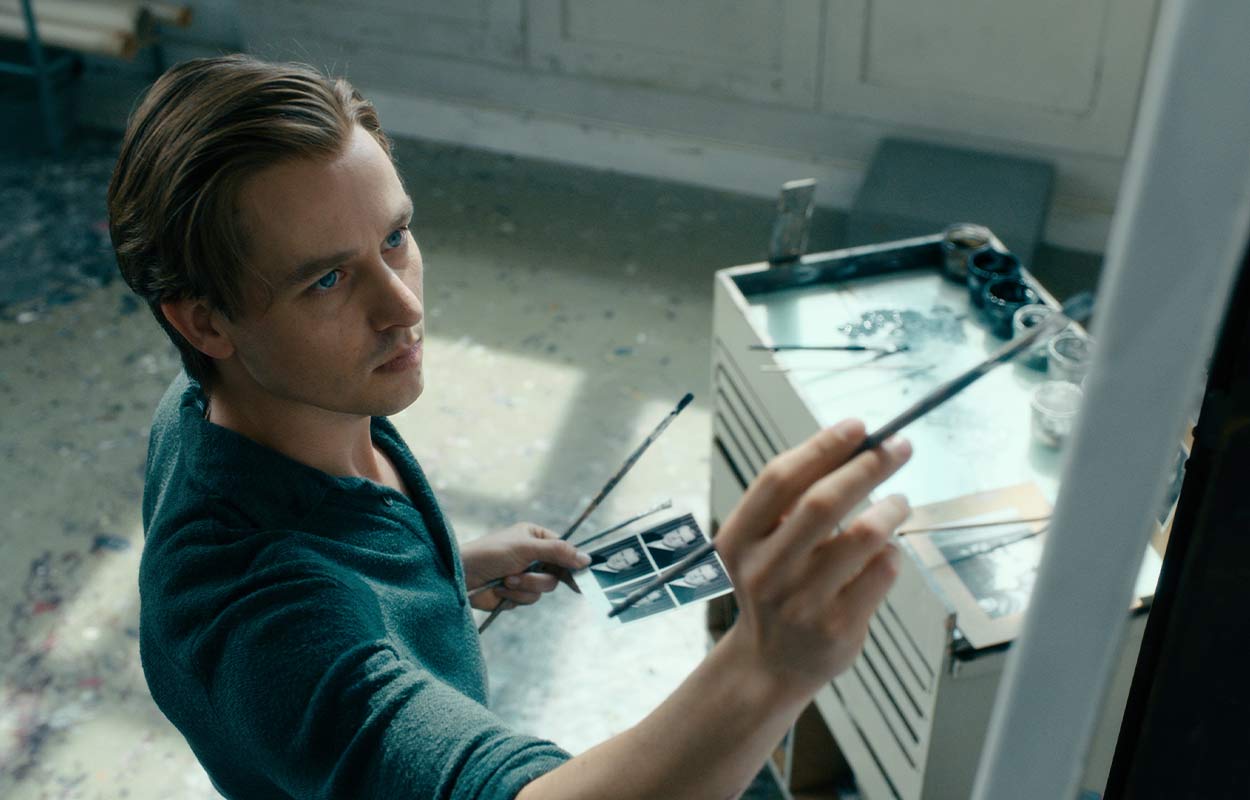 Tom Schilling i &rdquo;Never Look Away&rdquo;.