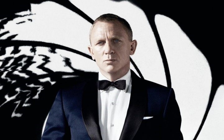 Daniel Craig