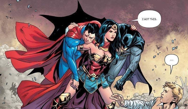 En animerad bild av Wonder Woman som bär både Batman och Superman på sina axlar.