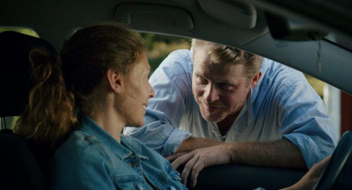 Eva Röse och Henrik Norlén i Stefan Jarls "Innan vintern kommer"
