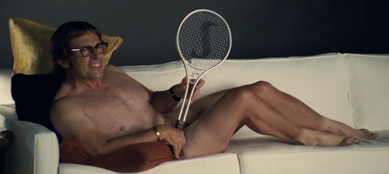 Steve Carrell poserar "naken" med ett tennisrack i Battle of the Sexes