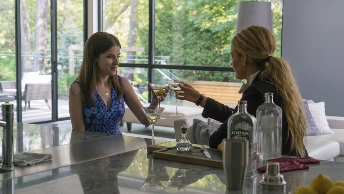Anna Kendrick och Blake Lively i A Simple Favor.