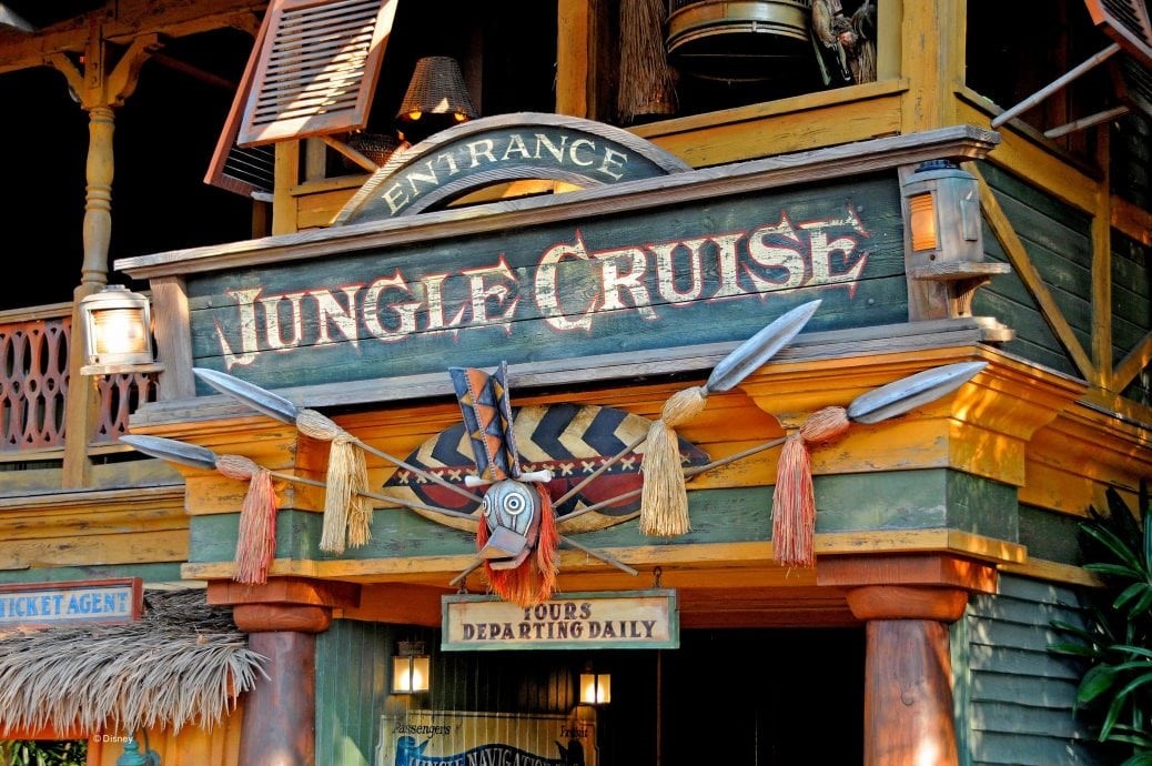 Här kan du se ingången till karusellen Jungle Cruise