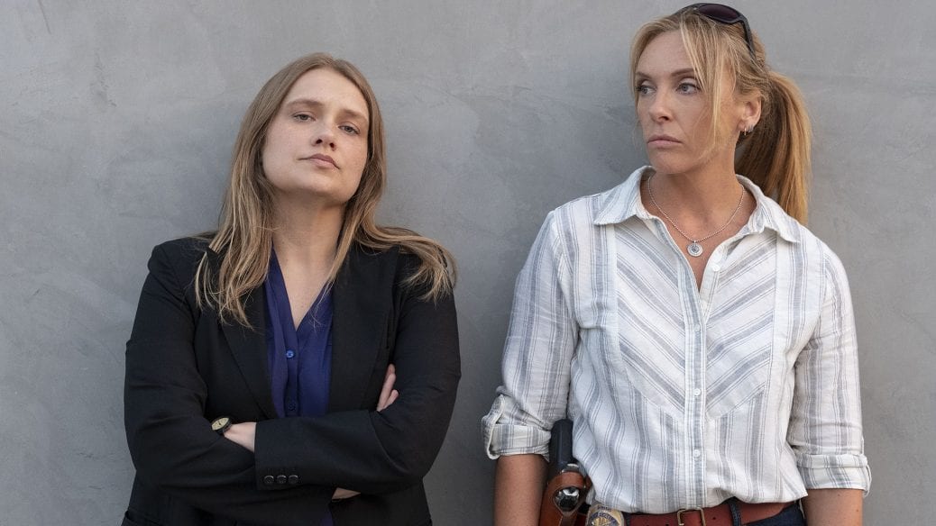 Toni Collette och Merritt Wever i "Unbelievable".