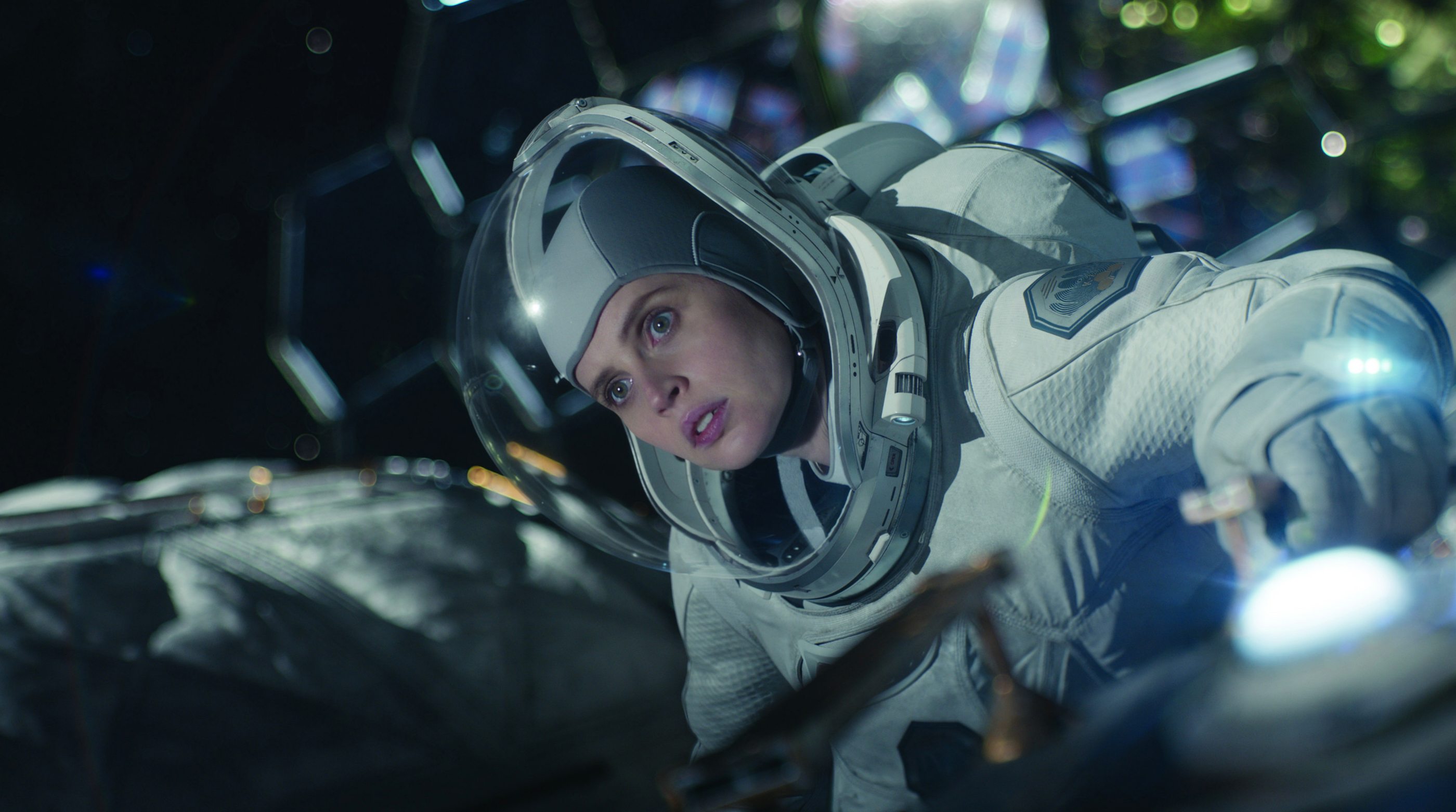 Felicity Jones i rymden