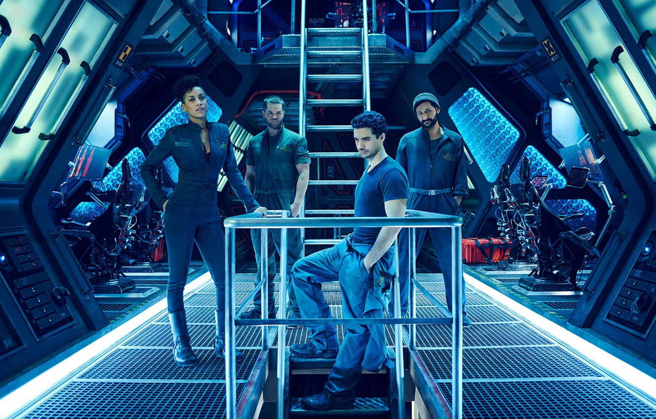 Besättningen på Rocinante. Från vänster: Naomi Nagata (Dominique Tipper), Amos Burton (Wes Chatham), James Holden (Steven Strait) och Alex Kamal (Cas Anvar). Foto: Amazon Prime