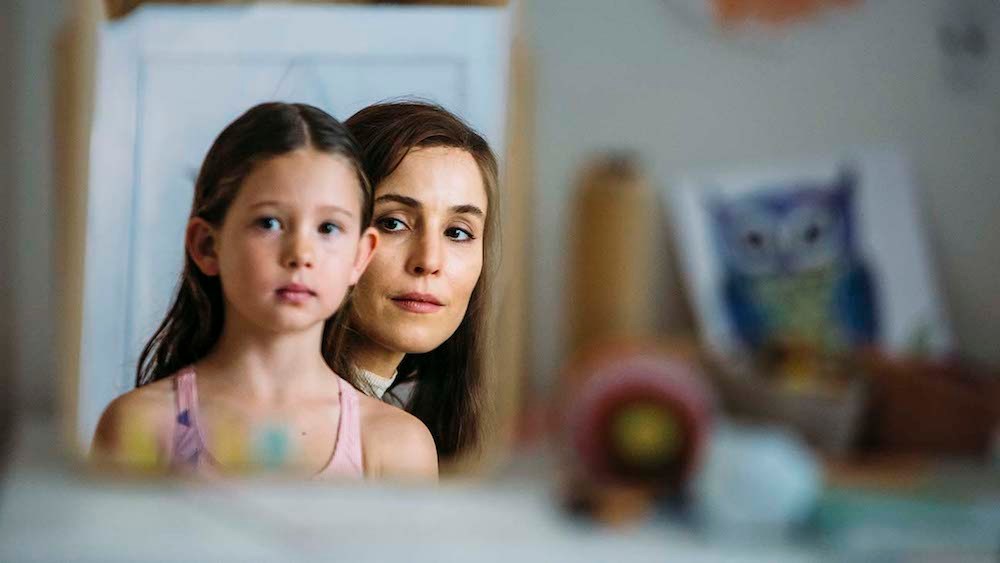 Missa inte "Angel of Mine" med svenska stjärnan Noomi Rapace.