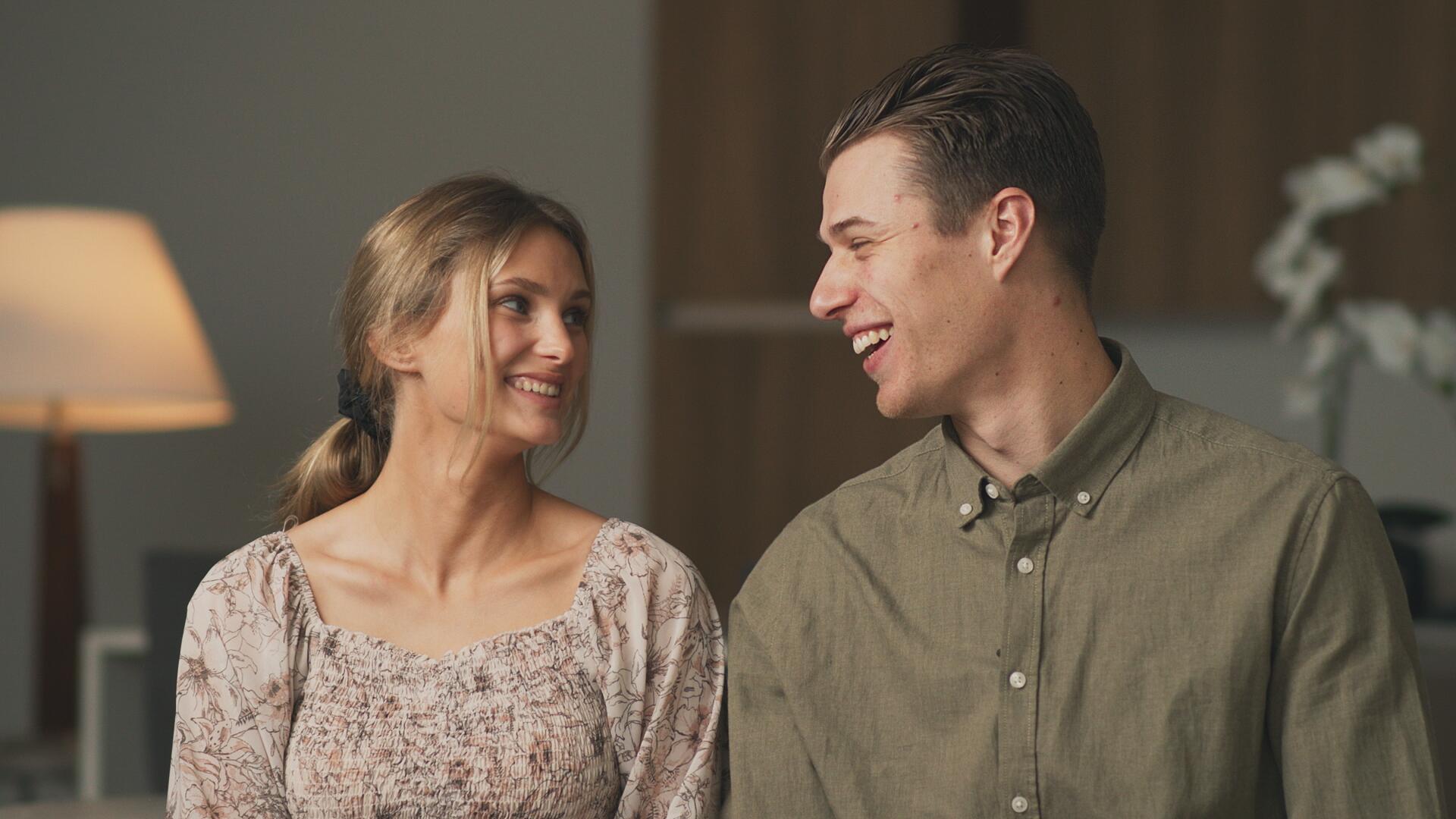 Linn Ehrenström och Jonas Johansson i Playmakers Sverige 2022. Foto: TV4.