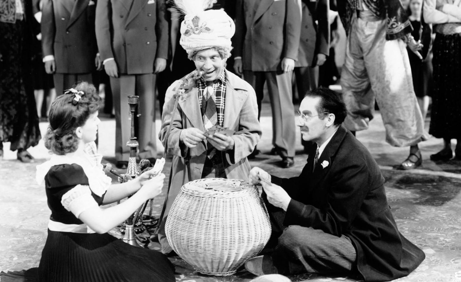 Harpo och Groucho Marx i The Big Store. Foto: MGM