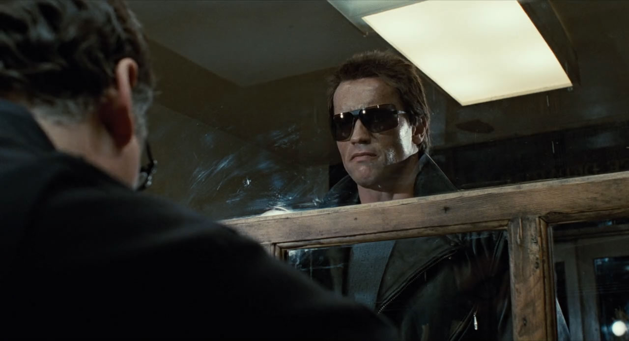 Titelfiguren i The Terminator lät sig inte stoppas av något, inte ens en polisstation full av poliser. Foto: Orion Pictures.