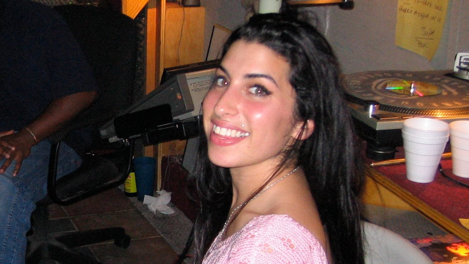 Fifty Shades of Grey-regissören gör film om Amy Winehouse