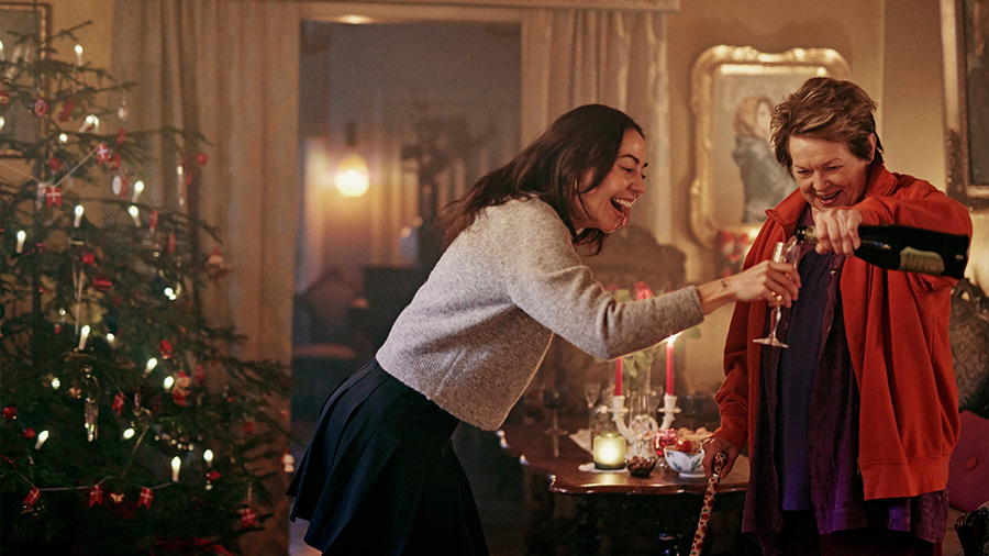 Alexandra Rapaport i Julstormen – Netflix nya julserie