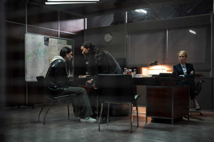 Se Zoe Saldaña och Morgan Freeman i trailern till Special Ops: Lioness