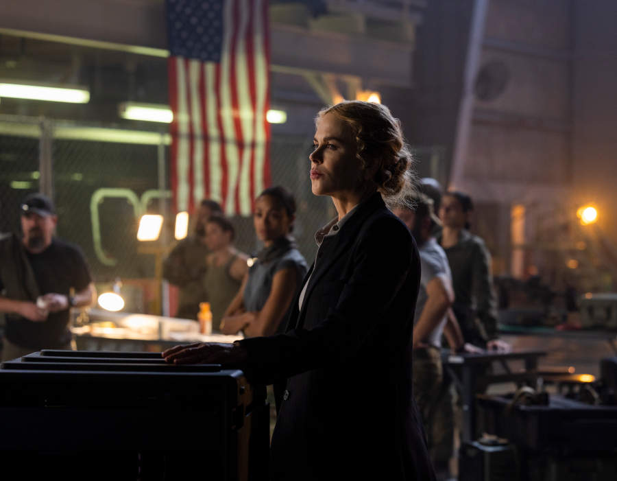 Se Zoe Saldaña och Morgan Freeman i trailern till Special Ops: Lioness