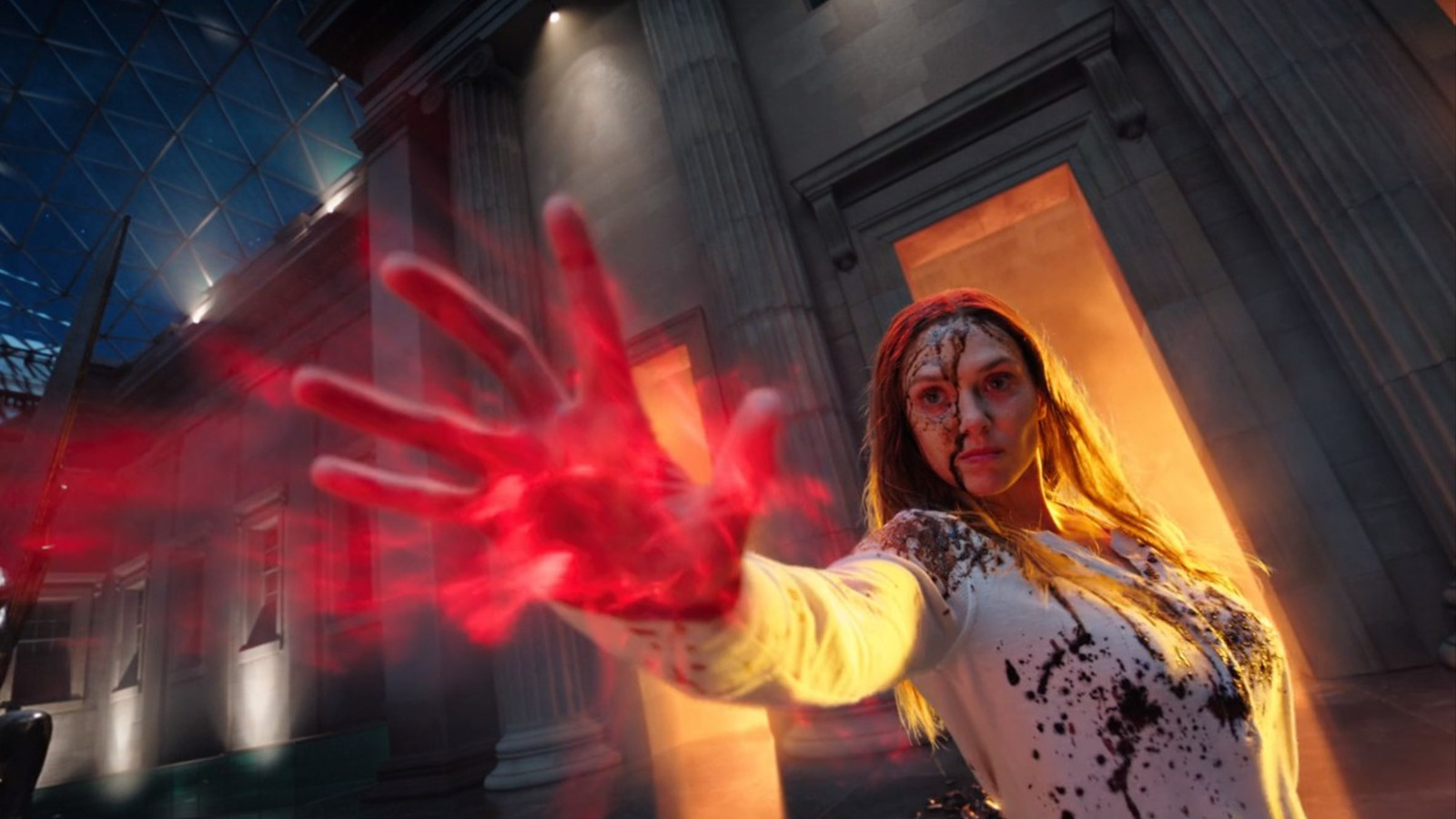 Scarlet Witch i Doctor Strange in the Multiverse of Madness är snäll EGENKLIEN. Foto: Walt Disney Studios Motion Pictures.