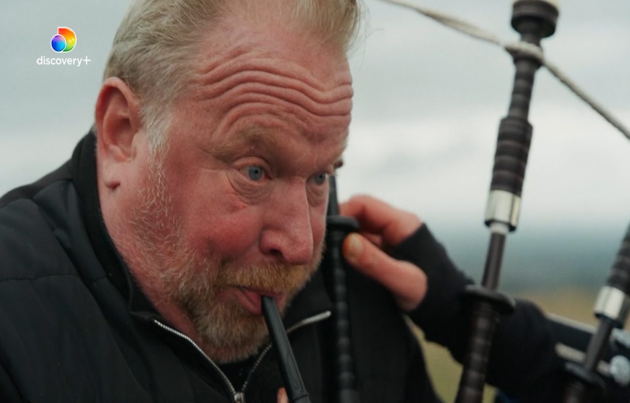 Thomas Ravelli chockar Peter Magnusson med prank i Bättre sent än ...