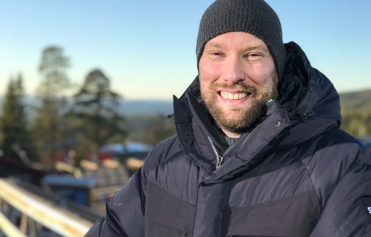 Ola Brännholm är med i årets sändningar av Vinterstudion