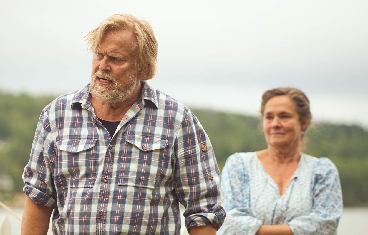 Recension: Midsommarnatt (2024) – en varm serie med djup