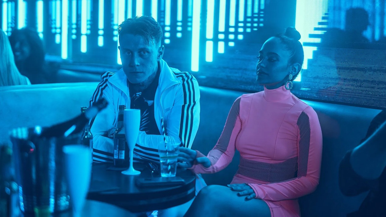 ”Kompromisslös” dramathriller från 2023 finns nu att streama på SVT Play