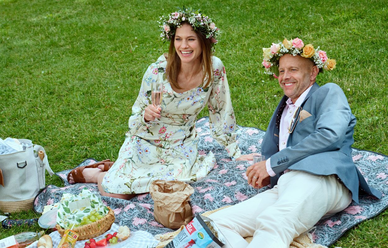 Älskade svenska filmen får uppföljare – "Ute och cyklar" har premiär på Netflix