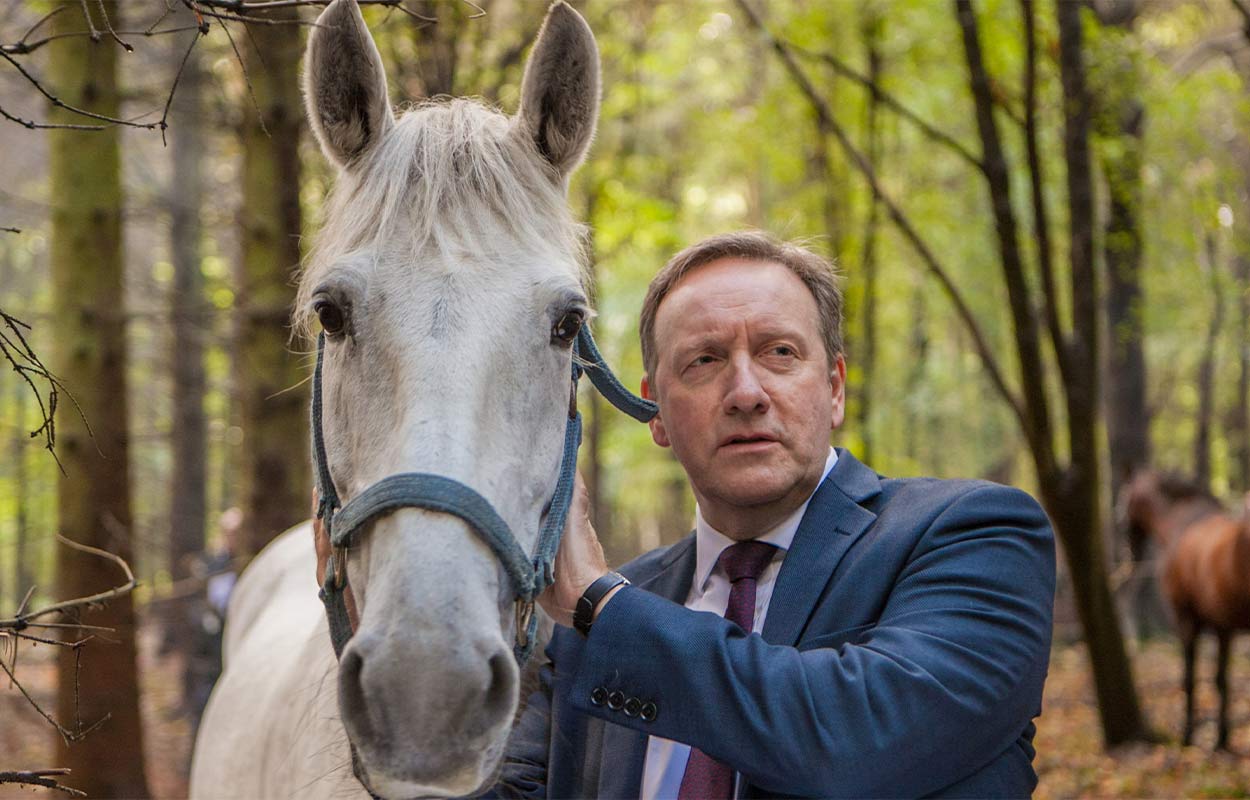 Nya avsnitt av ”Morden i Midsomer” nu på SVT Play – ännu fler är på väg