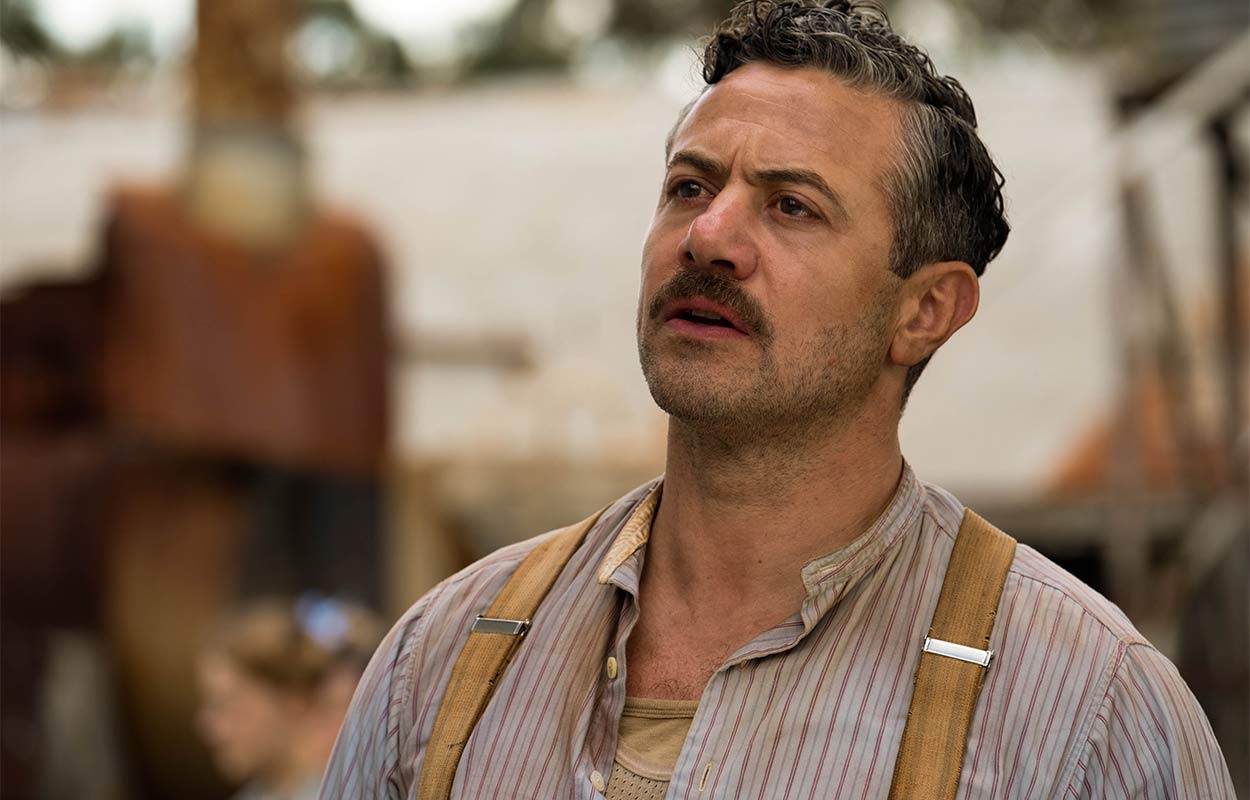 ”Välgjort” och ”underhållande” brittiskt drama finns nu på SVT Play