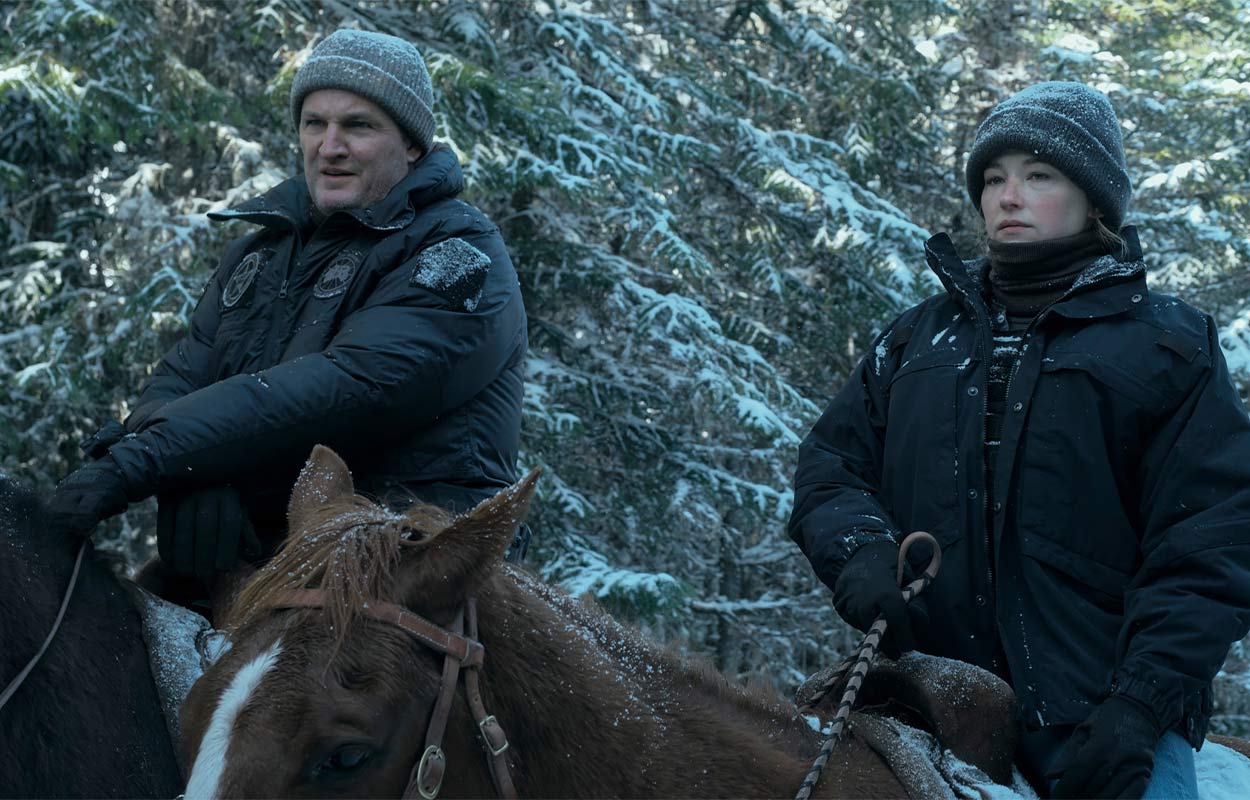 Farliga fångar på rymmen i ny thrillerserie – premiär i veckan