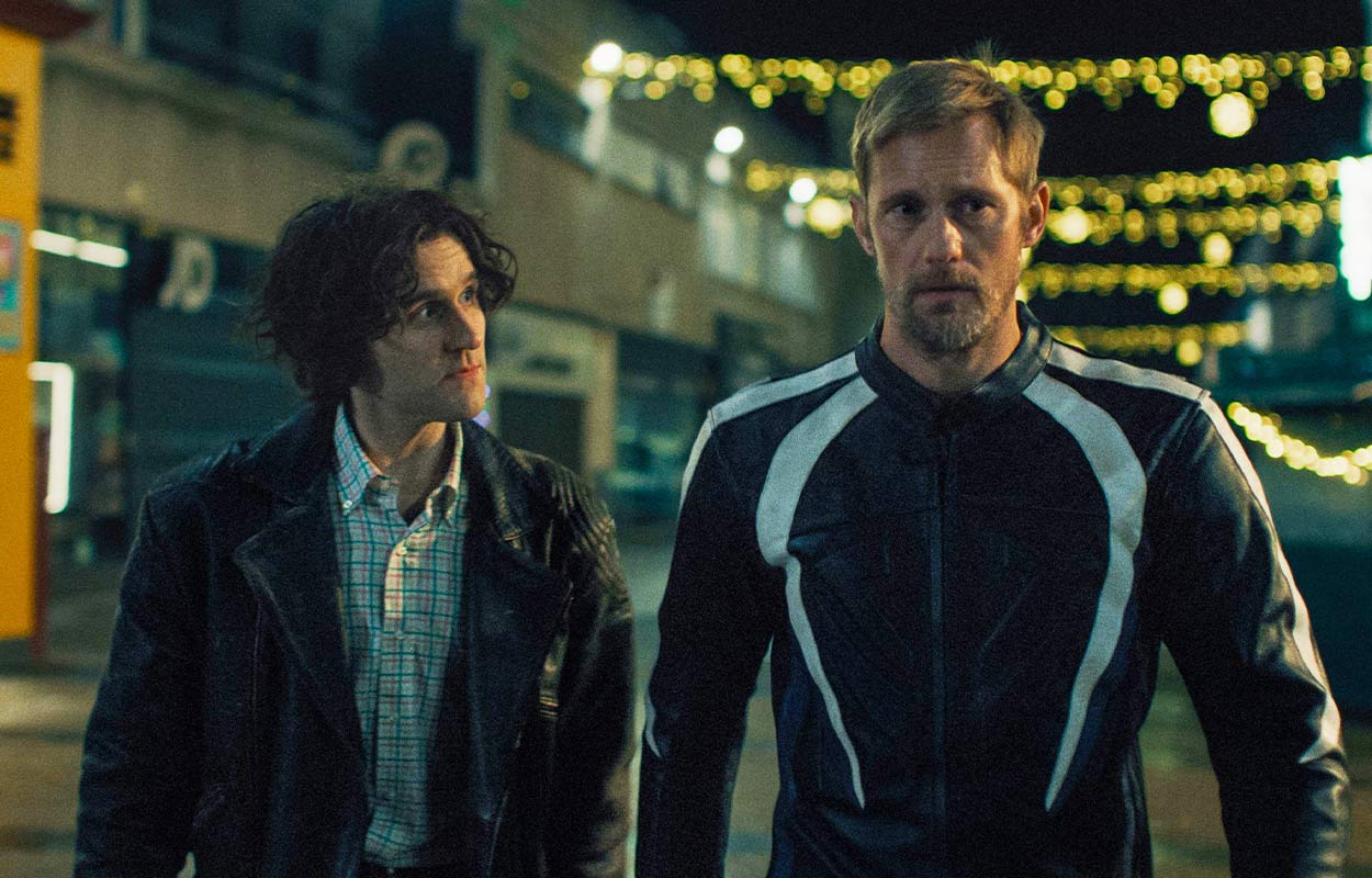 Harry Melling och Alexander Skarsg&aring;rd i &rdquo;Pillion&rdquo;.