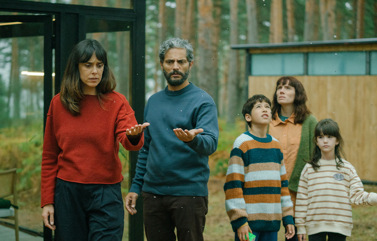 Ny efterl&auml;ngtad mysteriethriller streamar nu p&aring; Netflix &ndash;&nbsp;prisbel&ouml;nt rollista