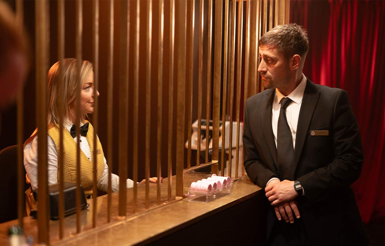 Sheridan Smith och Michael Socha i &rdquo;Svindlarna&rdquo;.