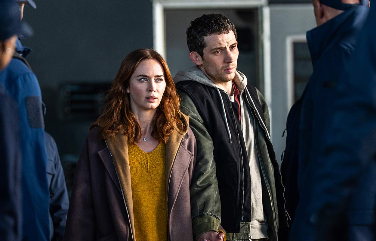 Emily Blunt och Josh O'Connor i &rdquo;Disclosure Day&rdquo;.