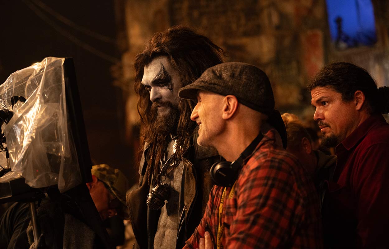 Jason Momoa och Craig Gillespie p&aring; inspelningen av &rdquo;Supergirl&rdquo;.