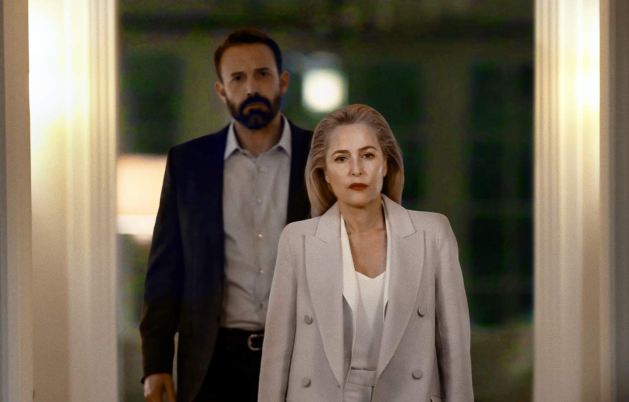 Ben Affleck och Gillian Anderson i &rdquo;Animals&rdquo;.
