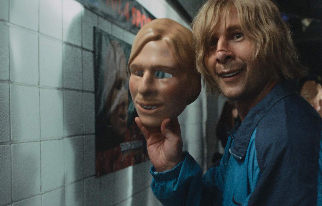 Glen Powell i &rdquo;Chad Powers&rdquo; s&auml;song 2.