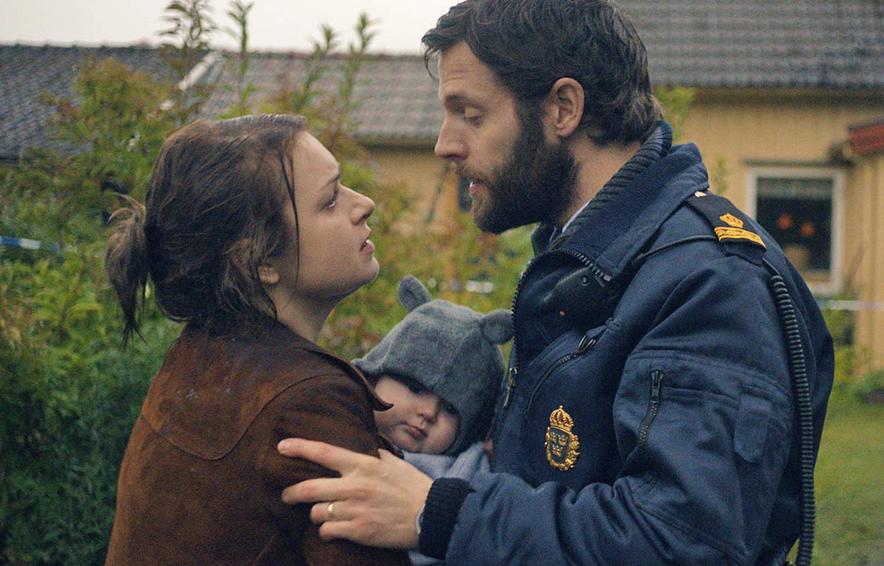 Claudia Galli Concha och Richard Ulfs&auml;ter i &rdquo;Fj&auml;llbackamorden: Tyskungen&rdquo;.